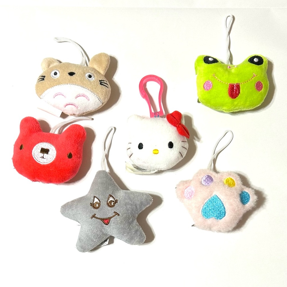 4/$20 Set of 6 Plush Backpack Danglers: Hello Kitty Clip-on & 5 Vending Machine